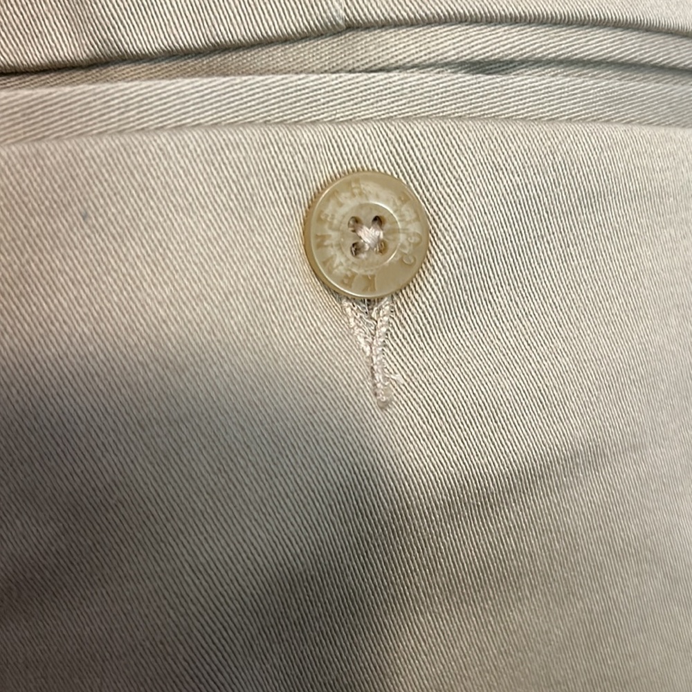Kenneth Cole 40x34 - Picture 3 of 10